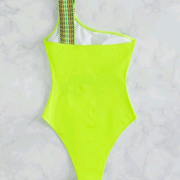 Neon lime green one shoulder ring cut out contrast panel one piece swimsuit. - Picture 3 of 6